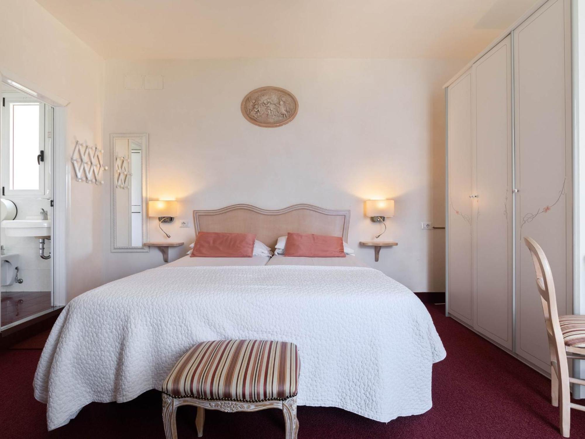 Hotel Riviera Panoramic Green Resort Limone sul Garda Exterior foto