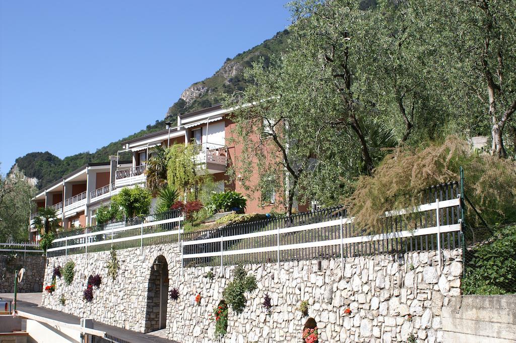 Hotel Riviera Panoramic Green Resort Limone sul Garda Exterior foto