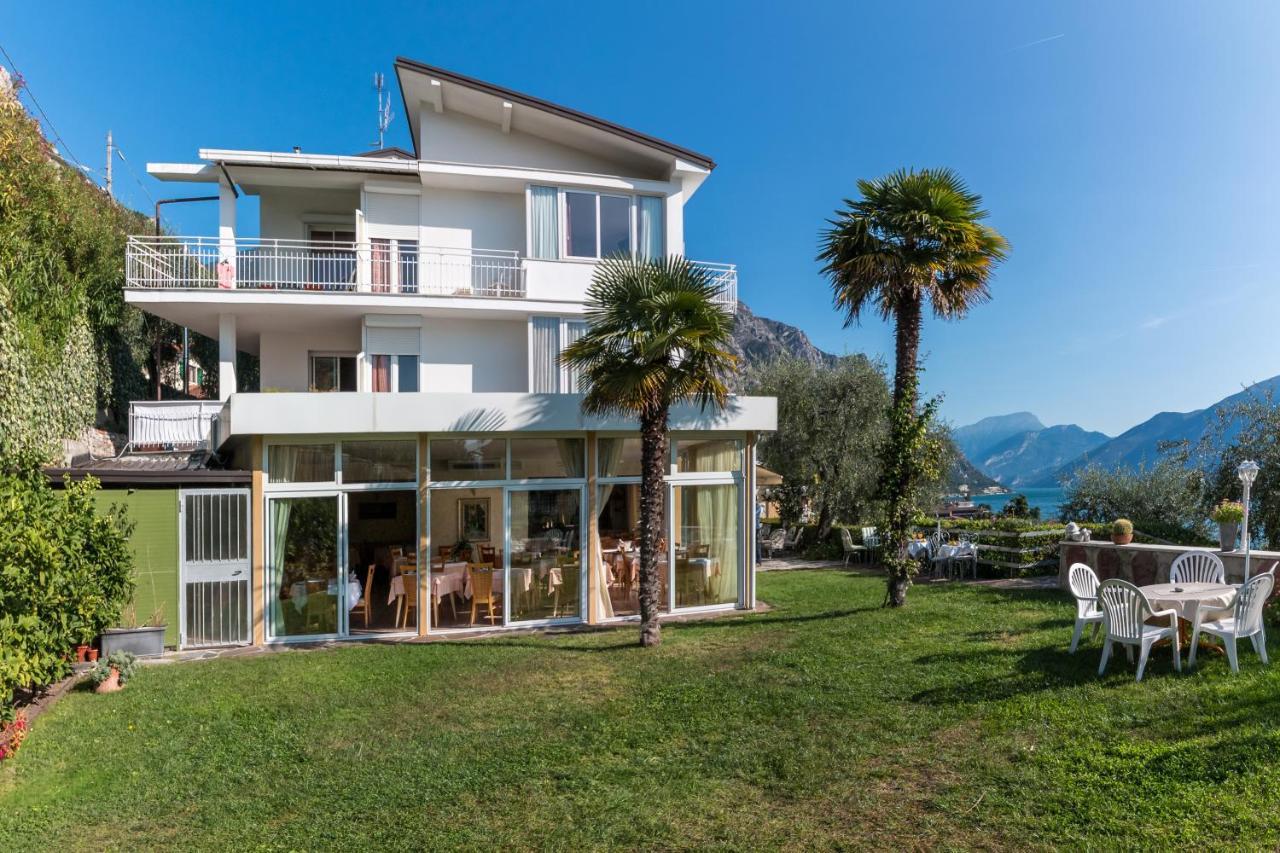 Hotel Riviera Panoramic Green Resort Limone sul Garda Exterior foto